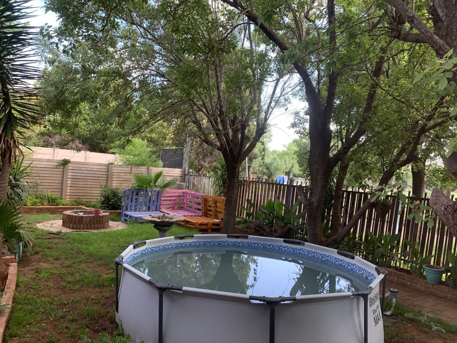 To Let 4 Bedroom Property for Rent in Wilgehof Free State
